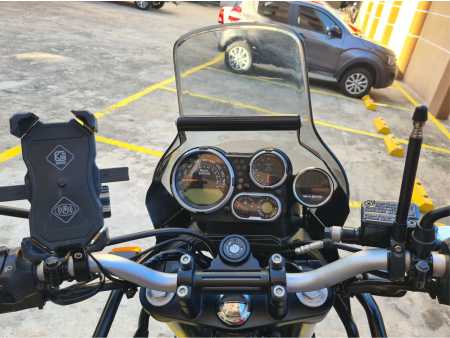 Himalayan 411 Royal Enfield 010
