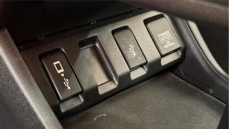 Honda Hrv Touring 1-5 TURBO 009