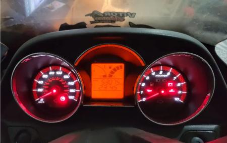 Kymco Downtown 300i 002