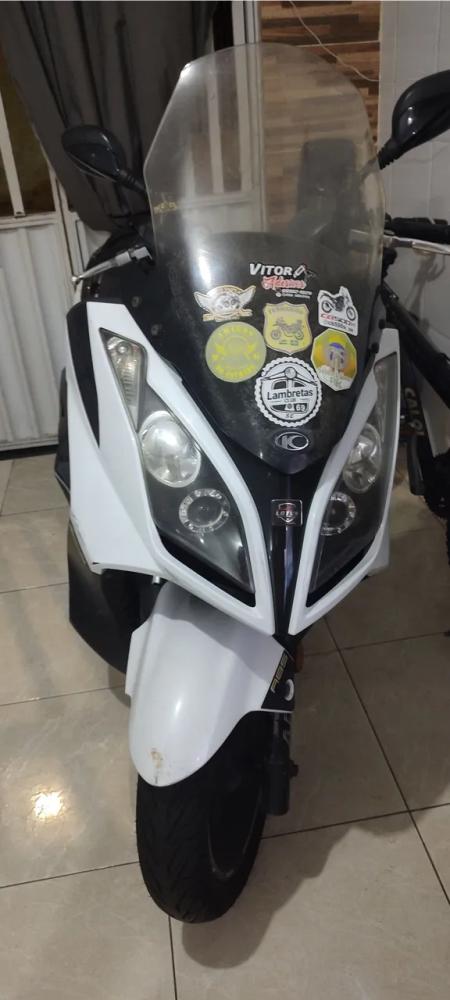Kymco Downtown 300i 003
