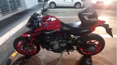 MV Agusta Rivale 800 002