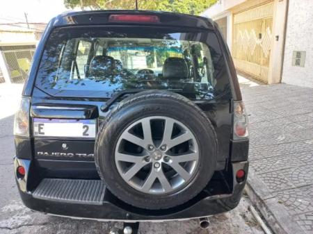 Mitsubishi Pajero 007