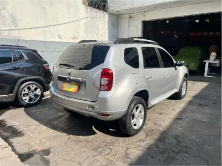Renault Duster Expression 1.6 006