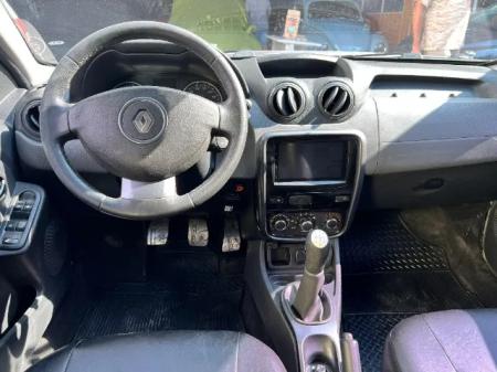 Renault Duster Expression 1.6 008