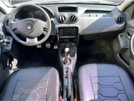 Renault Duster Expression 1.6 009