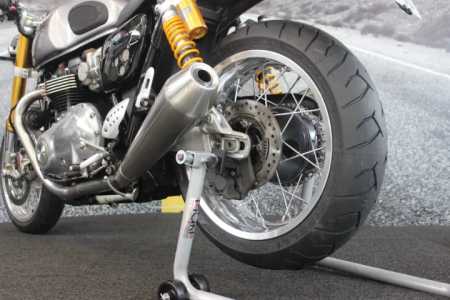 TRIUMPH THRUXTON R 1200 008