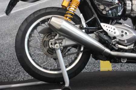 TRIUMPH THRUXTON R 1200 010