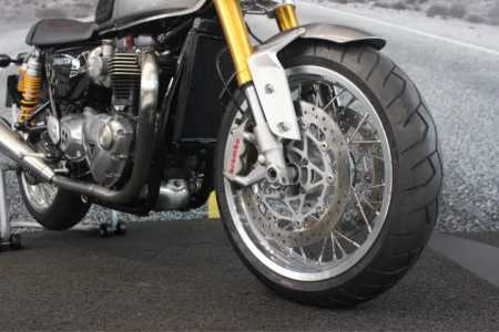 TRIUMPH THRUXTON R 1200 011