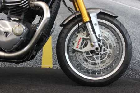 TRIUMPH THRUXTON R 1200 012