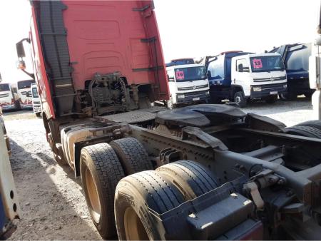 Volvo FH 460 6X2 006