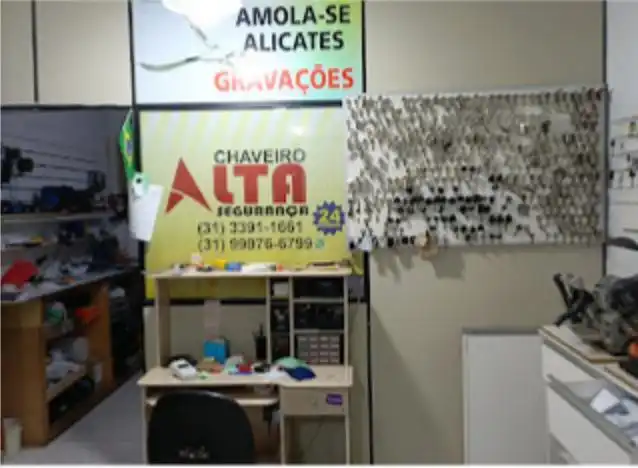 CHAVEIRO ALTA SEGURANÇA - 24 HORAS 010