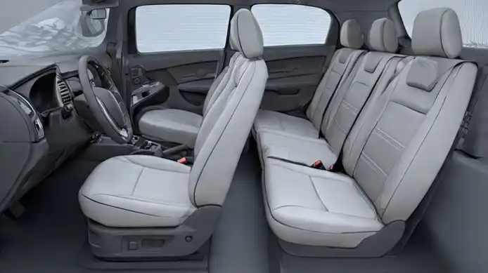 imagem_realista_chevrolet_spin_lt_7_lugares_ano_2024_com_espaco_de_sobra_conforto_e_ideal_para_familia_grande_visual_realista_cor_branca (2)5